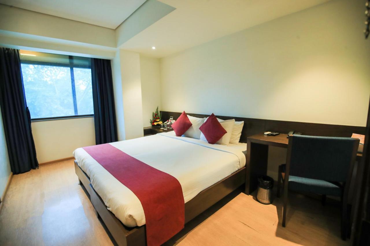 Hotel German Palace Near To Airport Gandhinagar Exterior foto