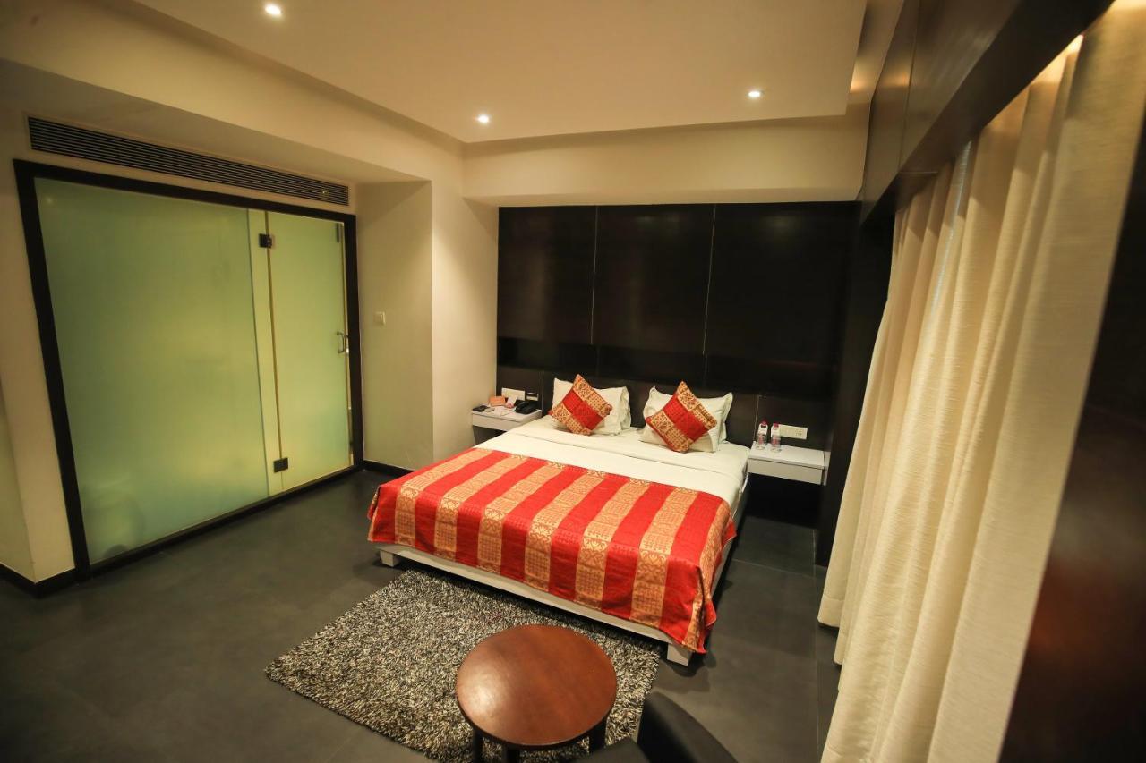 Hotel German Palace Near To Airport Gandhinagar Exterior foto