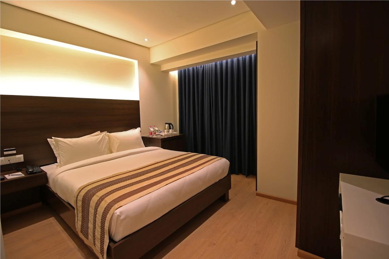 Hotel German Palace Near To Airport Gandhinagar Exterior foto