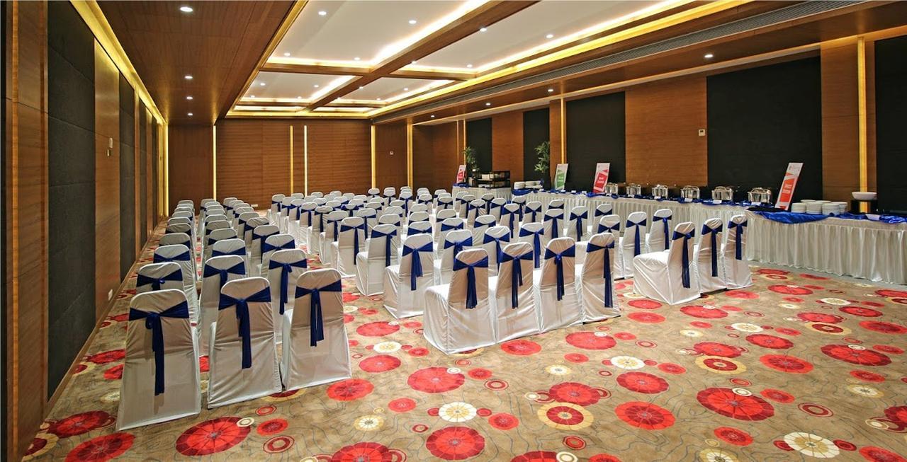 Hotel German Palace Near To Airport Gandhinagar Exterior foto