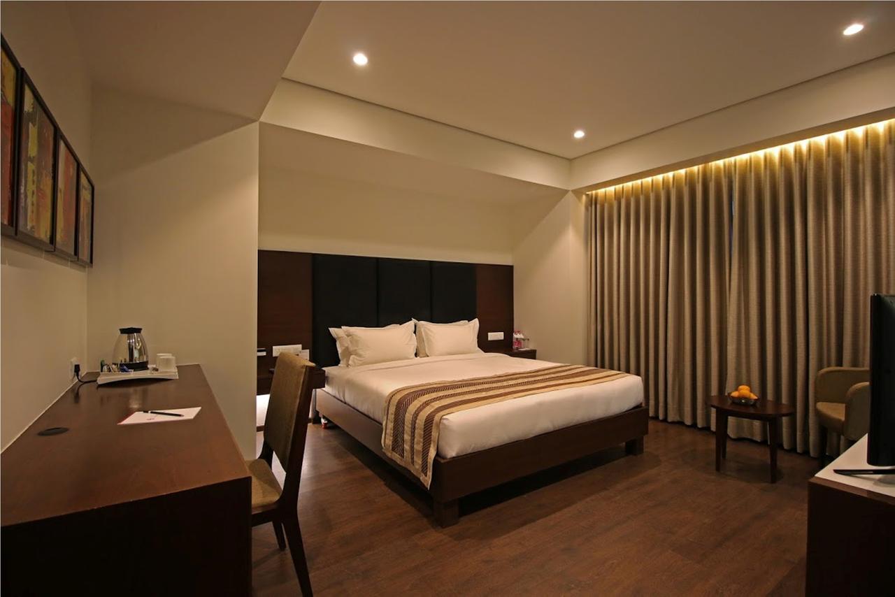 Hotel German Palace Near To Airport Gandhinagar Exterior foto