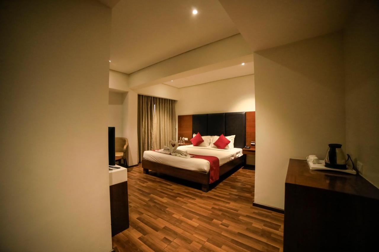 Hotel German Palace Near To Airport Gandhinagar Exterior foto