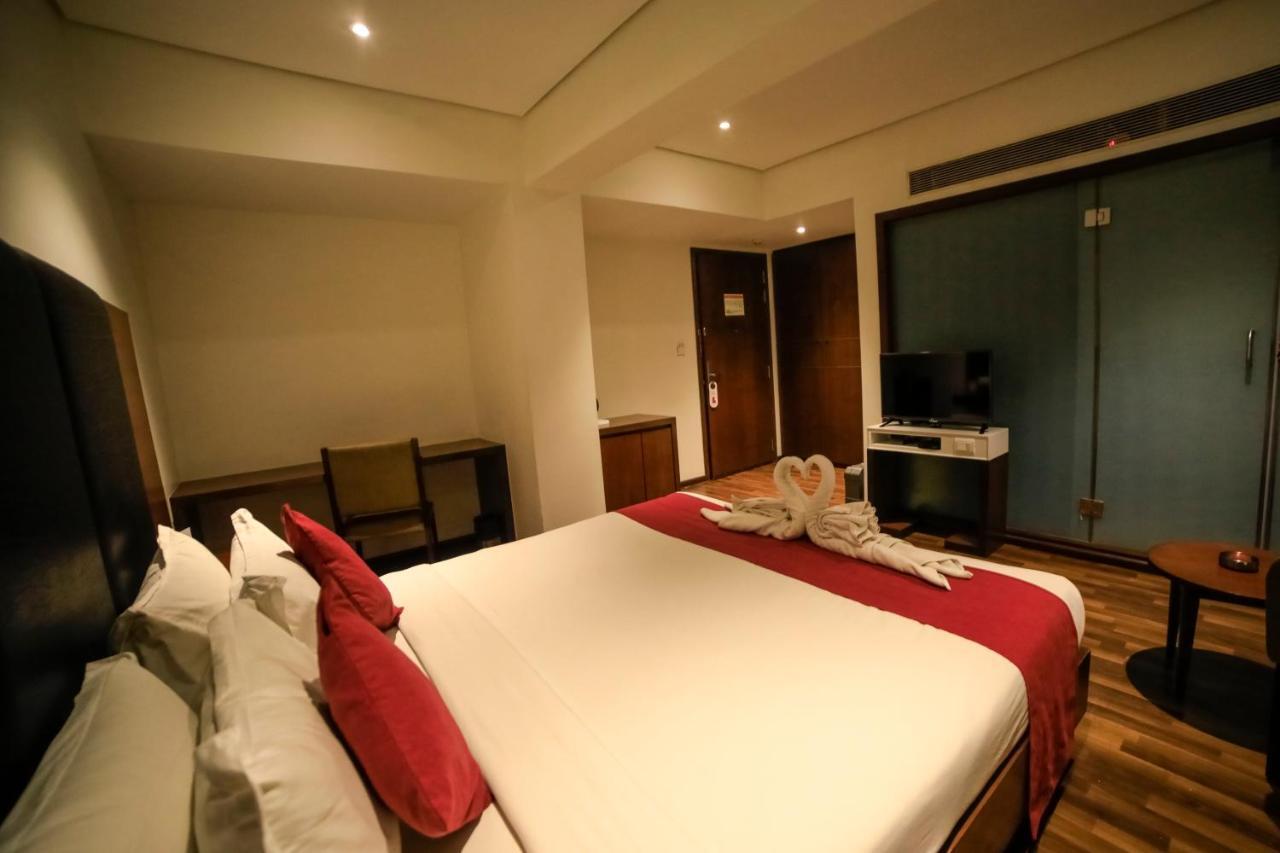 Hotel German Palace Near To Airport Gandhinagar Exterior foto